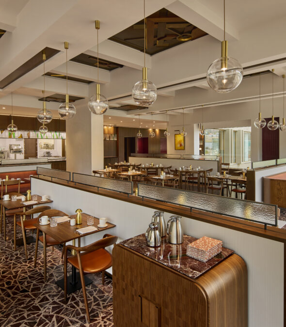 Bomma_fairmont_Golden_Prague_Hotel_Divina_lighting_KafkaBrasserie