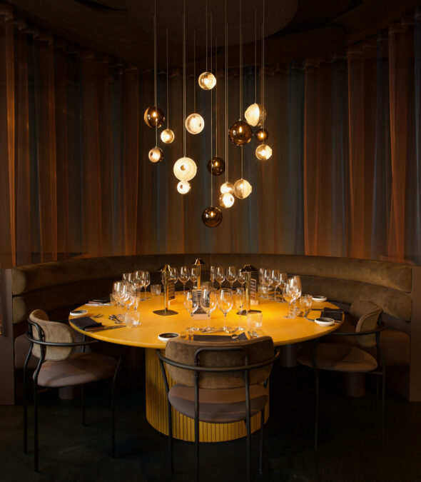 Det glade vanvid_Anker & Co_Bomma_Dark&Bright