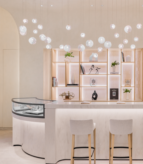 Jaeger-LeCoultre_Dark&Bright_Star_Dubaimall_flagshipstore (4)